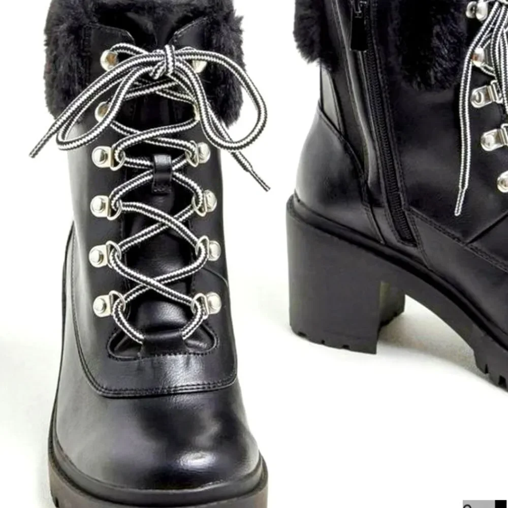 TORRID Extra wide black warm fur chunky winter Bootie (WW) 9.5 W NEW IN BOX